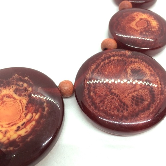 ICING LUCITE STATEMENT DISCS NECKLACE WOODEN BEADS STATEMENT CIRCLES BOHO WOW - Picture 12 of 16